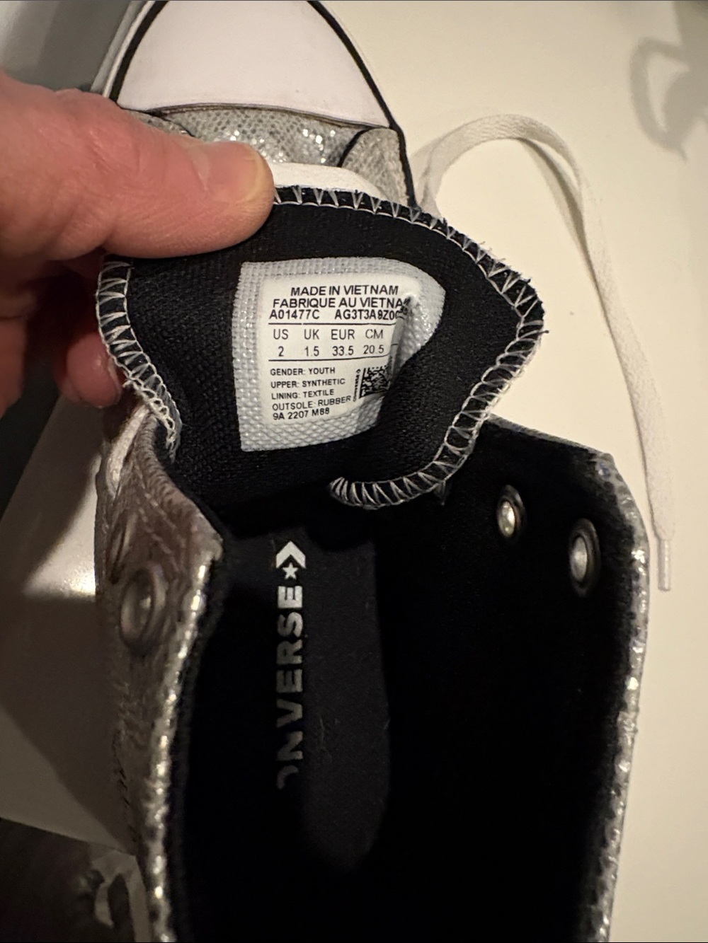 Converse Hightops - Picture 5 of 7
